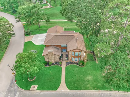 $447,000 | 660 Hillcrest Drive, Huntsville, TX 77340