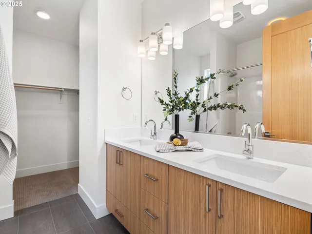 $6,999,000 | Northeast Ainsworth Street, Portland, OR 97211