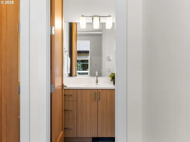 $6,999,000 | Northeast Ainsworth Street, Portland, OR 97211