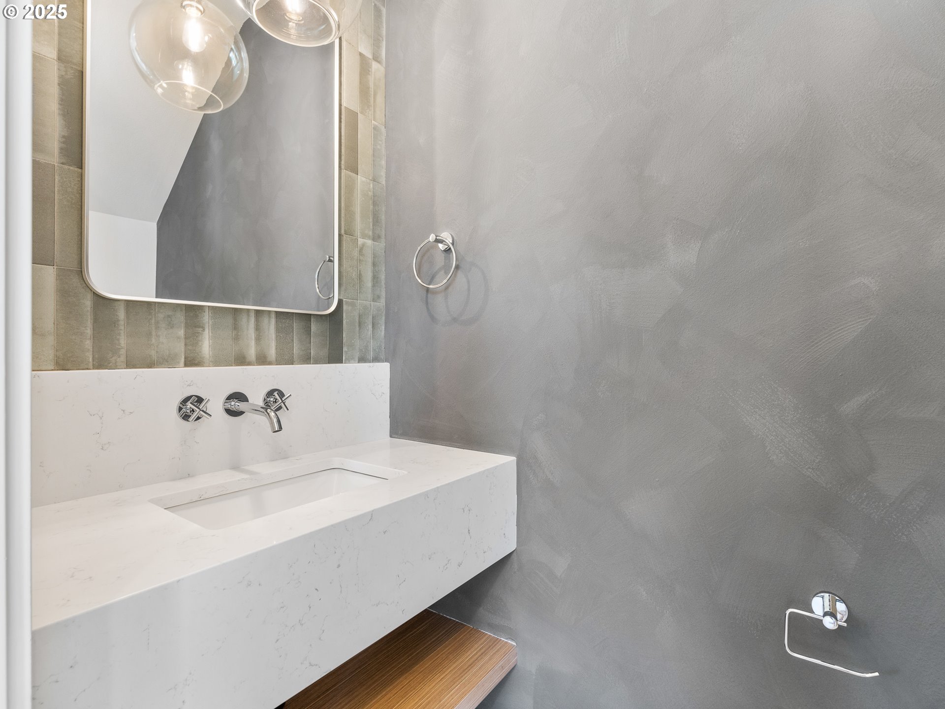 Northeast Ainsworth Street Portland, OR 97211 - Photo 29 of 47