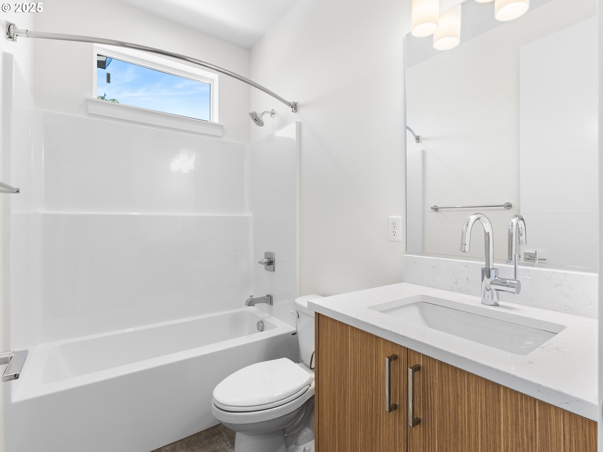 Northeast Ainsworth Street Portland, OR 97211 - Photo 33 of 47