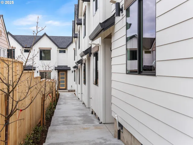 $6,999,000 | Northeast Ainsworth Street, Portland, OR 97211