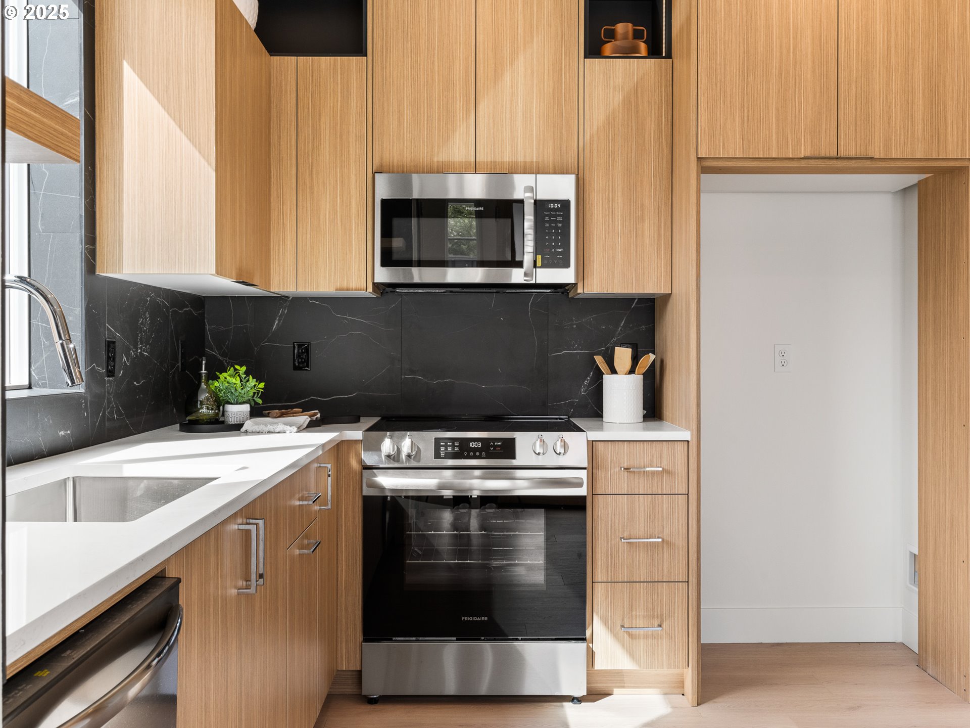 Northeast Ainsworth Street Portland, OR 97211 - Photo 39 of 47