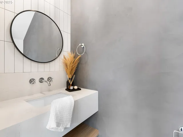 $6,999,000 | Northeast Ainsworth Street, Portland, OR 97211