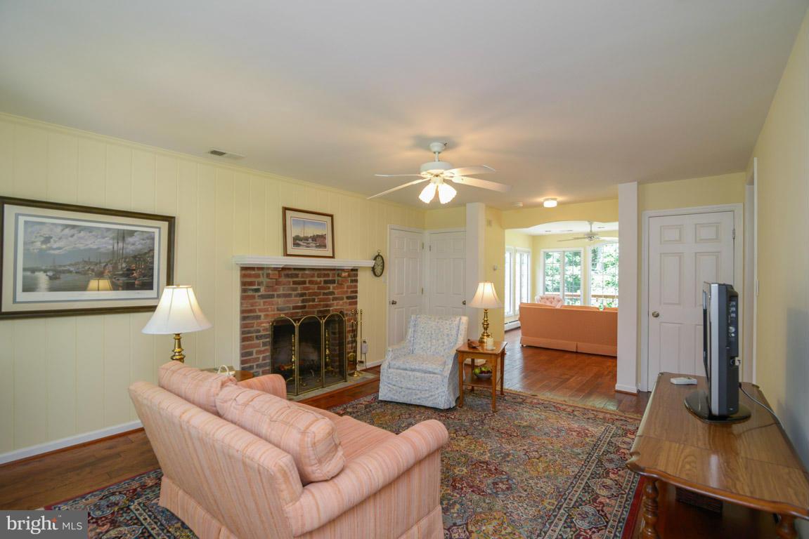 13804 Princess Anne Way Phoenix, MD 21131 - Photo 13 of 30 Family Room