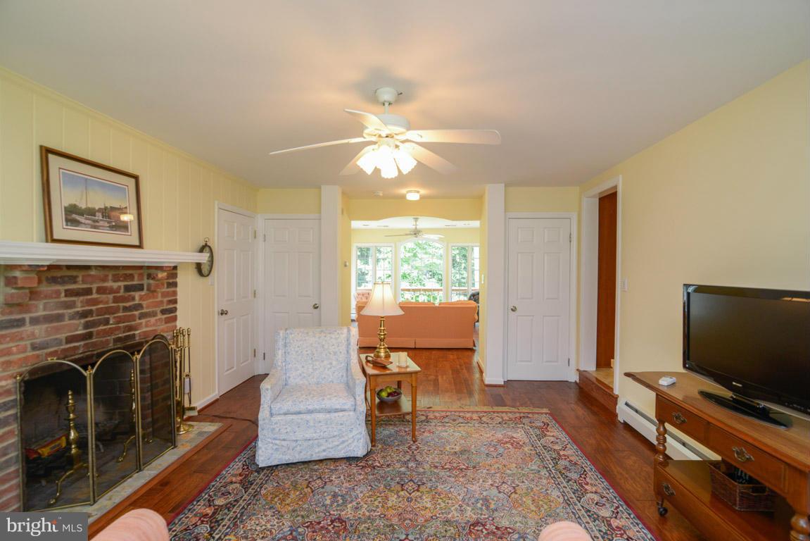 13804 Princess Anne Way Phoenix, MD 21131 - Photo 14 of 30 Family Room