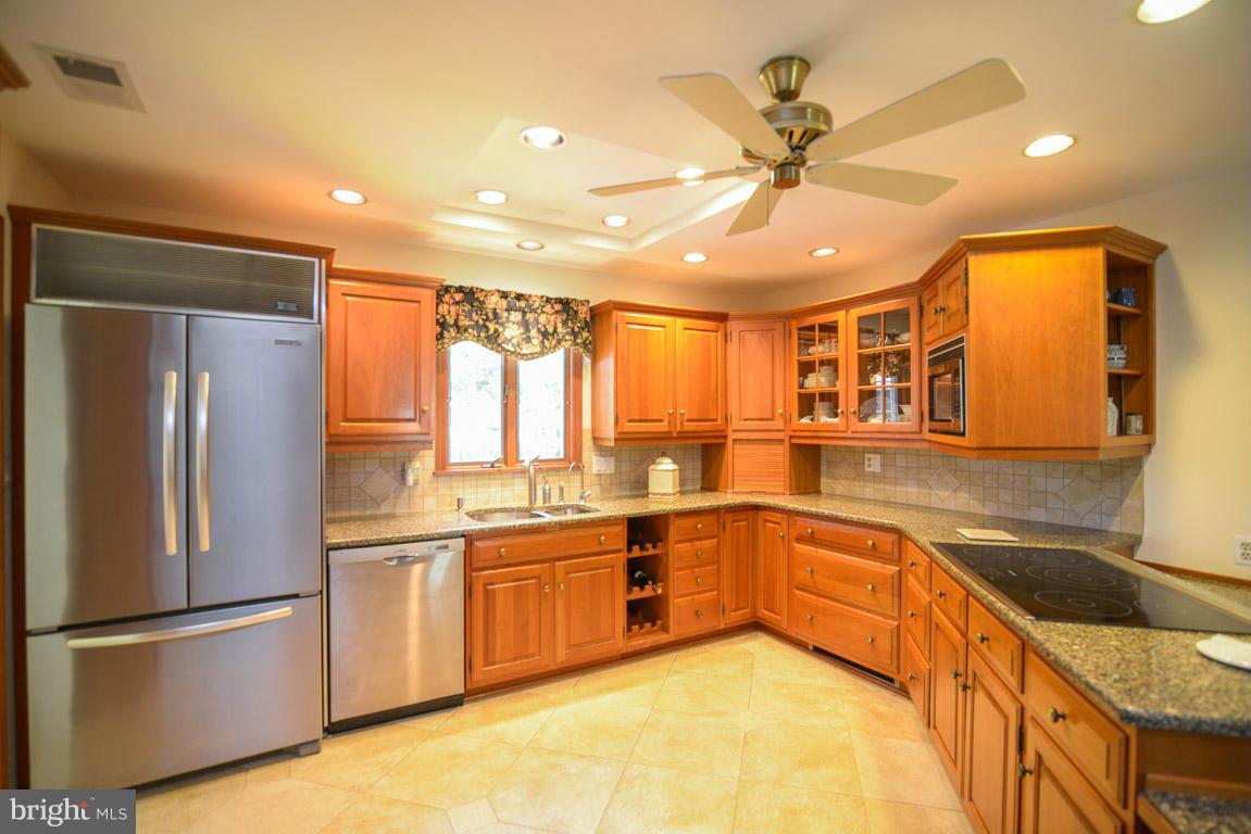 13804 Princess Anne Way Phoenix, MD 21131 - Photo 8 of 30 Kitchen