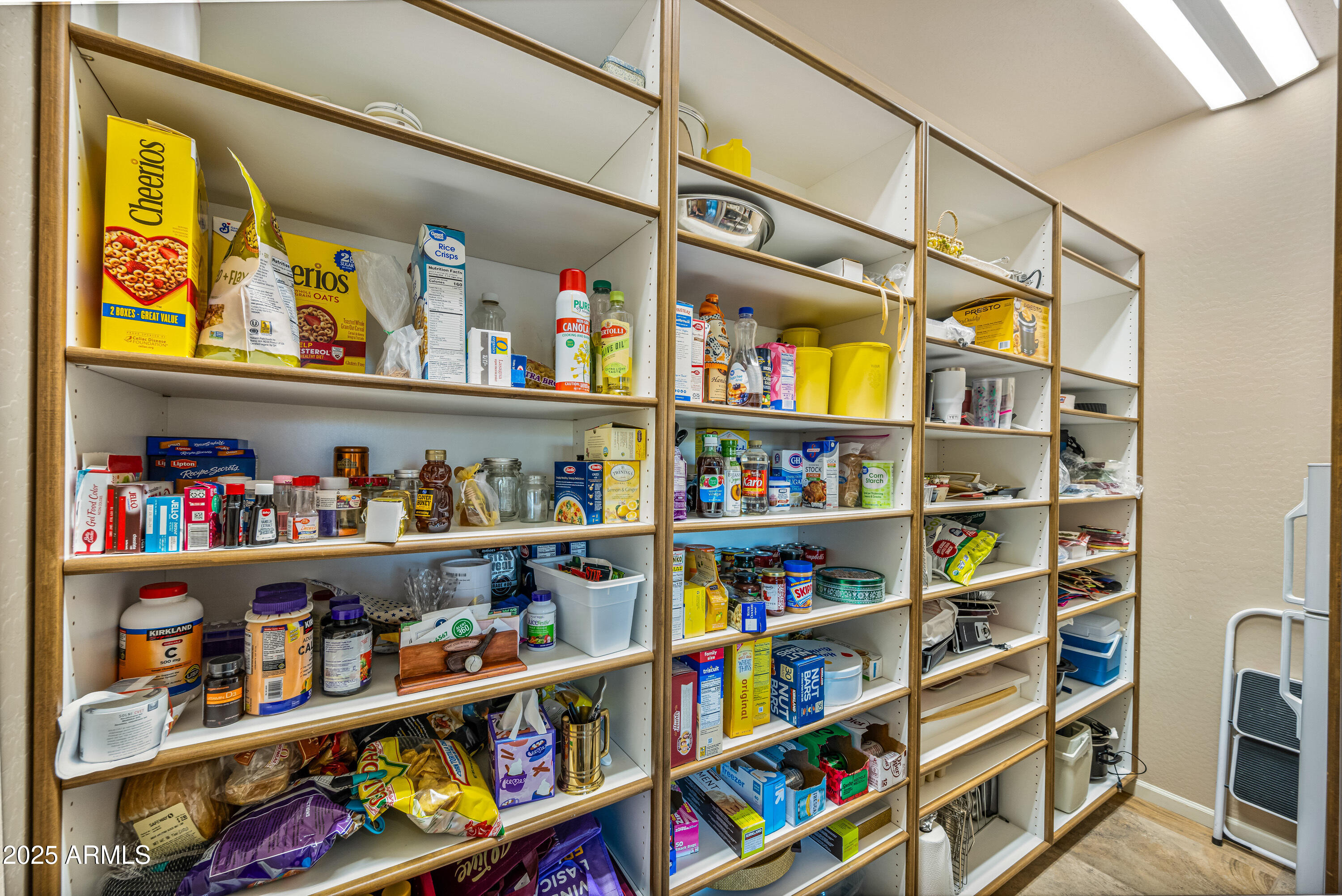 19115 East Tonto Verde Drive Rio Verde, AZ 85263 - Photo 22 of 61 Pantry