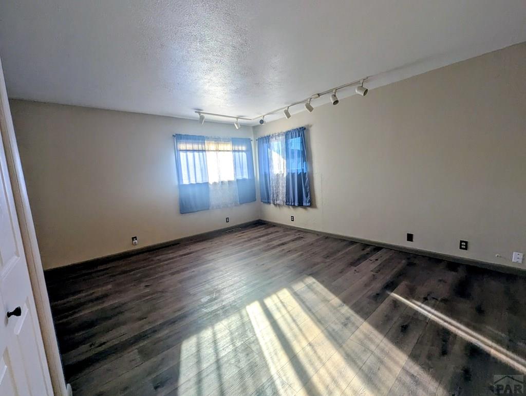 1801 Raton Avenue La Junta, CO 81050 - Photo 7 of 16