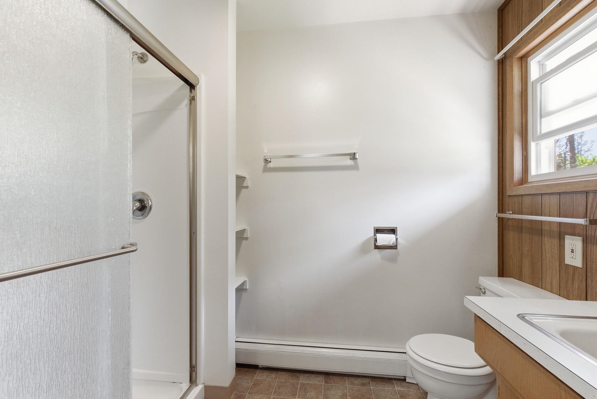 903 West Hawthorne Road Spokane, WA 99218 - Photo 18 of 50