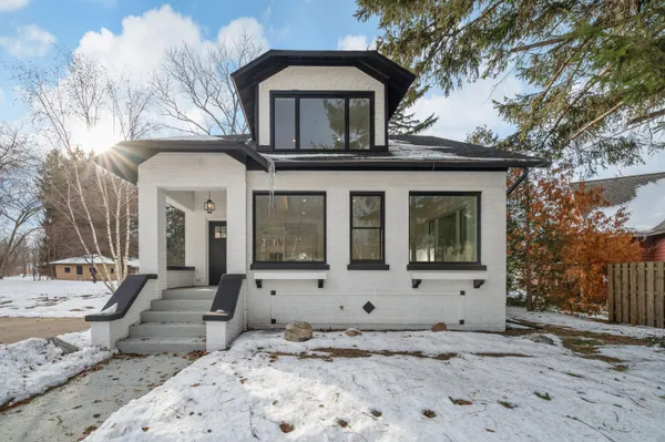$975,000 | 312 South Whittaker Street, New Buffalo, MI 49117