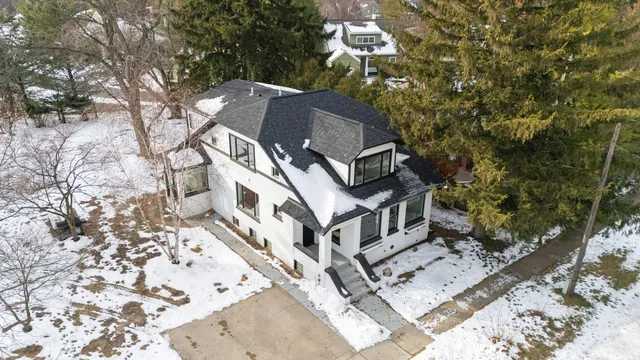 $975,000 | 312 South Whittaker Street, New Buffalo, MI 49117