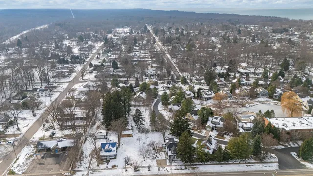 $975,000 | 312 South Whittaker Street, New Buffalo, MI 49117