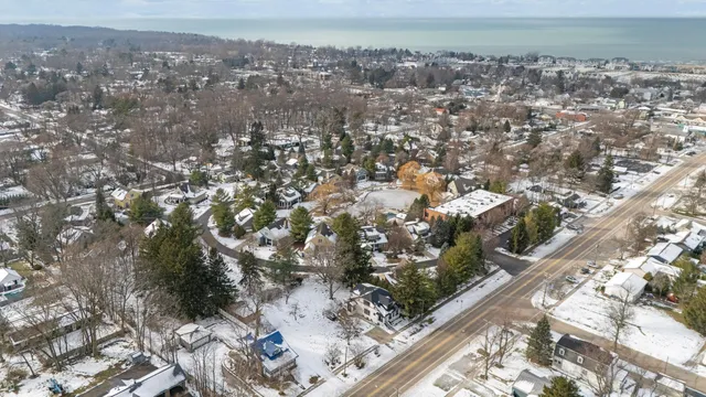 $975,000 | 312 South Whittaker Street, New Buffalo, MI 49117