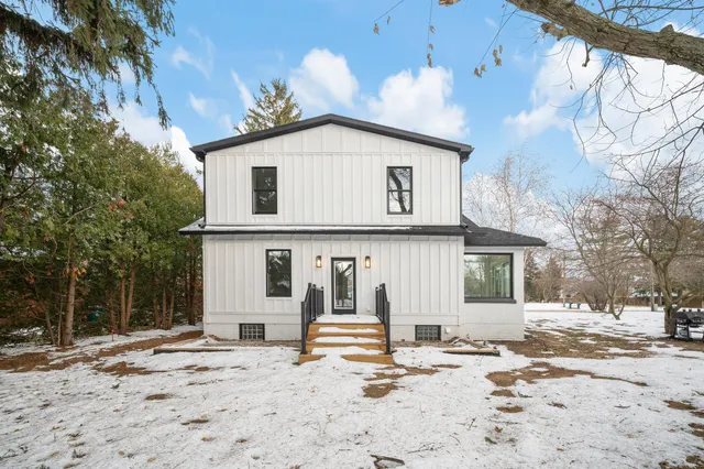 $975,000 | 312 South Whittaker Street, New Buffalo, MI 49117