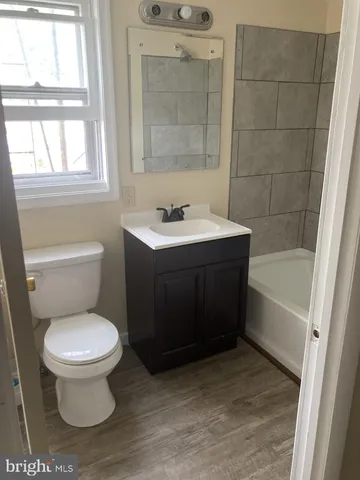 $750 | 45 North Green Street, Unit 3, Berkeley Springs, WV 25411