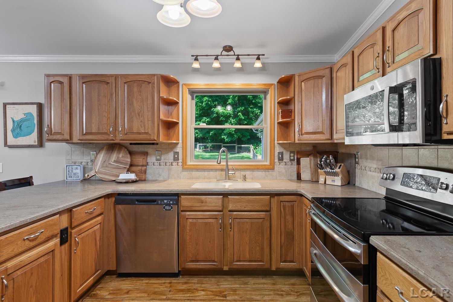 5619 Rays Drive Onsted, MI 49265 - Photo 6 of 67 50213759-8ed965c5-2304-4e40-a22e-10726d0ed4df.JPG
