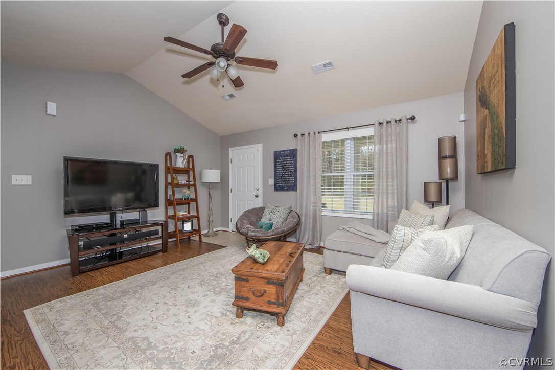 6908 River Road Petersburg, VA 23803 - Photo 15 of 32 Family Room with Vaulted Ceiling and Hardwood Floo