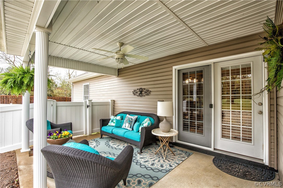 6908 River Road Petersburg, VA 23803 - Photo 5 of 32 Covered Back Yard Patio!!!