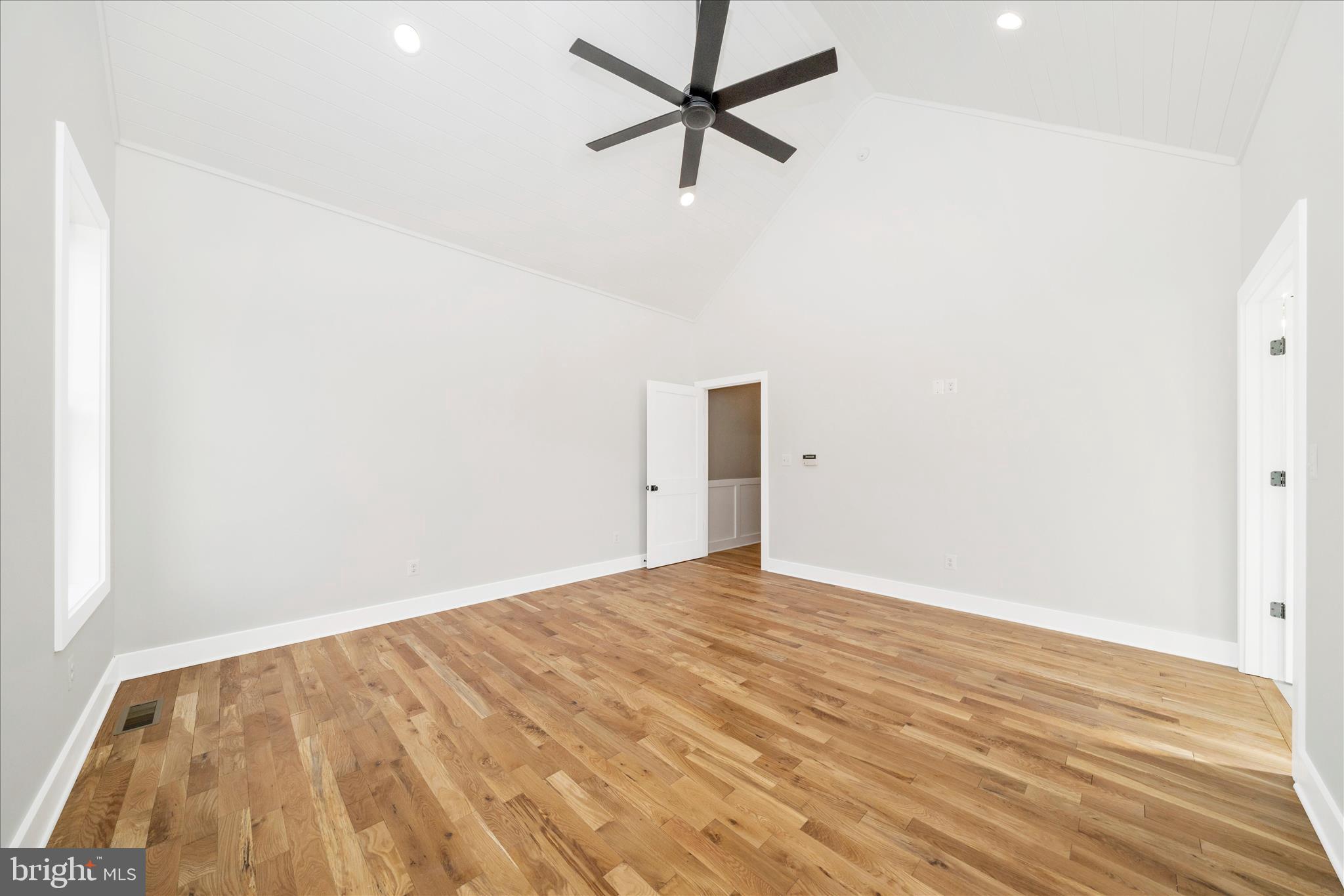 15030 New Windsor Road New Windsor, MD 21776 - Photo 24 of 63 wooden floor in an empty room