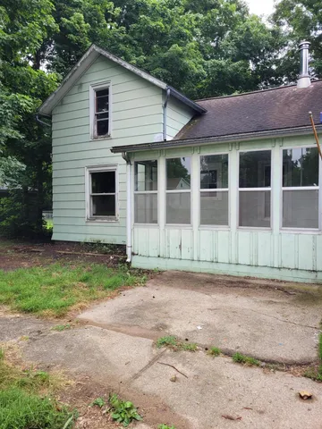 $89,500 | 305 East Adams Street, Homer, MI 49245