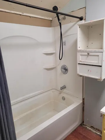 $89,500 | 305 East Adams Street, Homer, MI 49245