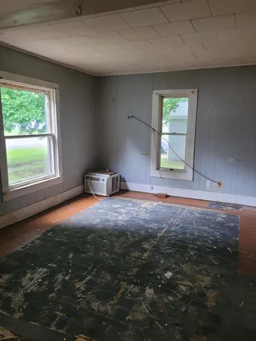 $89,500 | 305 East Adams Street, Homer, MI 49245