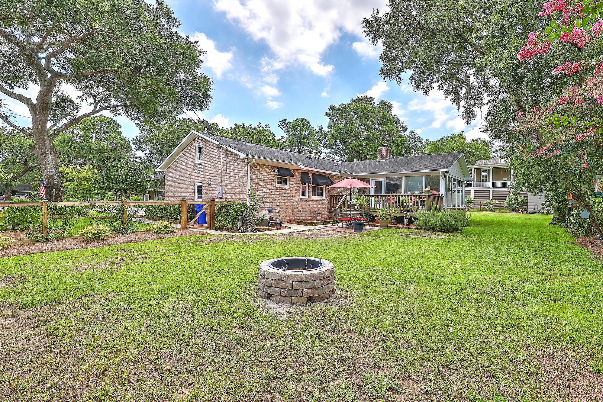 707 Wildwood Road Charleston, SC 29412 - Photo 5 of 38 IMG_6255_56_57_58_59_60_61