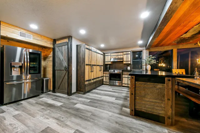 $1,175,000 | 10068 Olympic Boulevard, Truckee, CA 96161