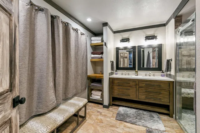 $1,175,000 | 10068 Olympic Boulevard, Truckee, CA 96161