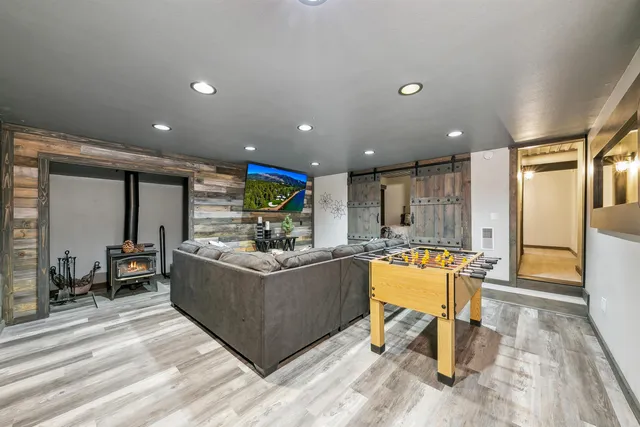 $1,175,000 | 10068 Olympic Boulevard, Truckee, CA 96161