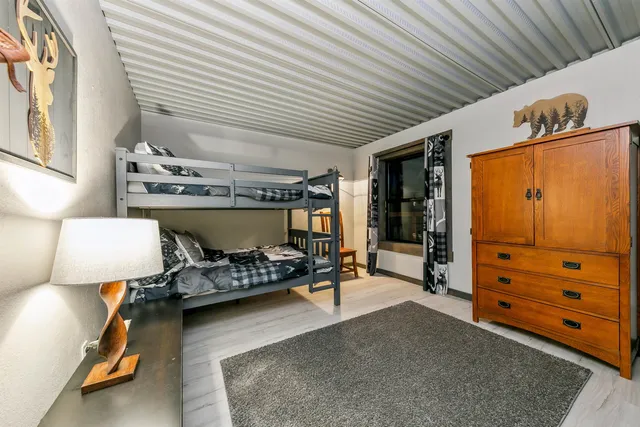 $1,175,000 | 10068 Olympic Boulevard, Truckee, CA 96161