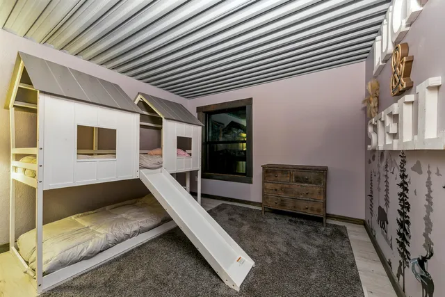 $1,175,000 | 10068 Olympic Boulevard, Truckee, CA 96161