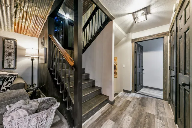 $1,175,000 | 10068 Olympic Boulevard, Truckee, CA 96161