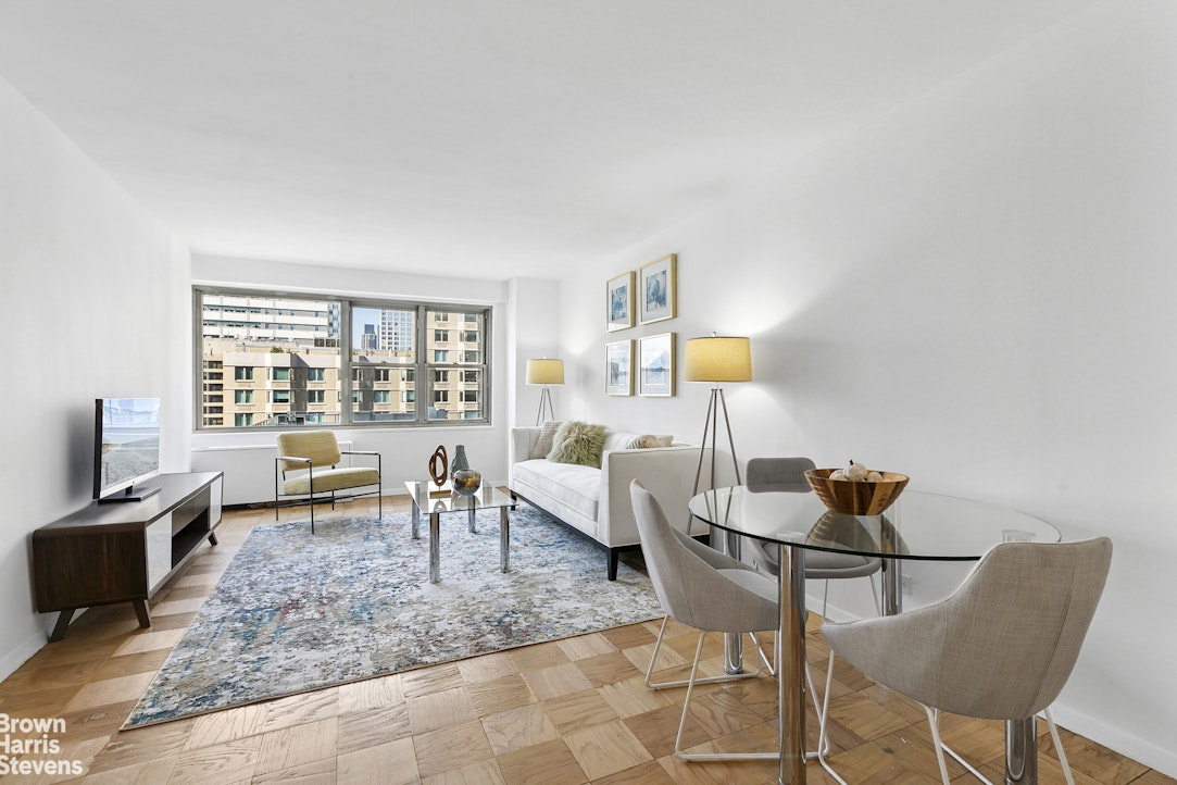 420 East 72nd Street, Unit 15D Manhattan, NY 10021 - Photo 2 of 16