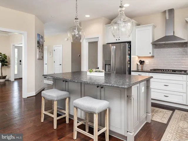 $799,900 | 940 Peppertree Lane, Huntingtown, MD 20639