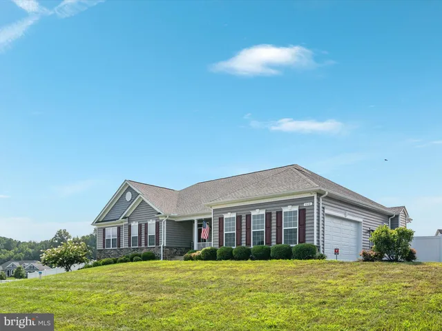 $799,900 | 940 Peppertree Lane, Huntingtown, MD 20639