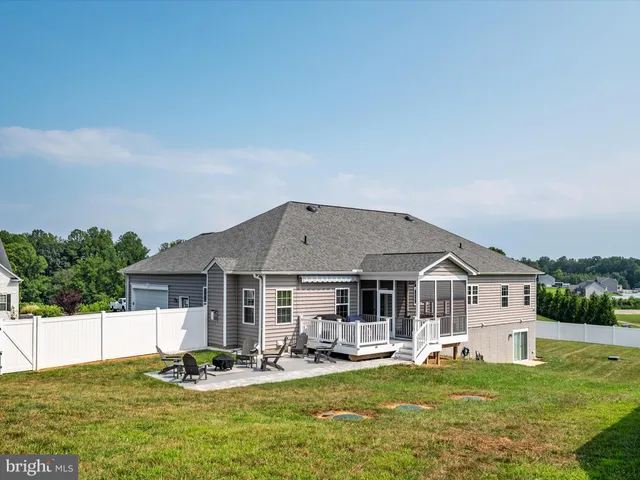 $799,900 | 940 Peppertree Lane, Huntingtown, MD 20639