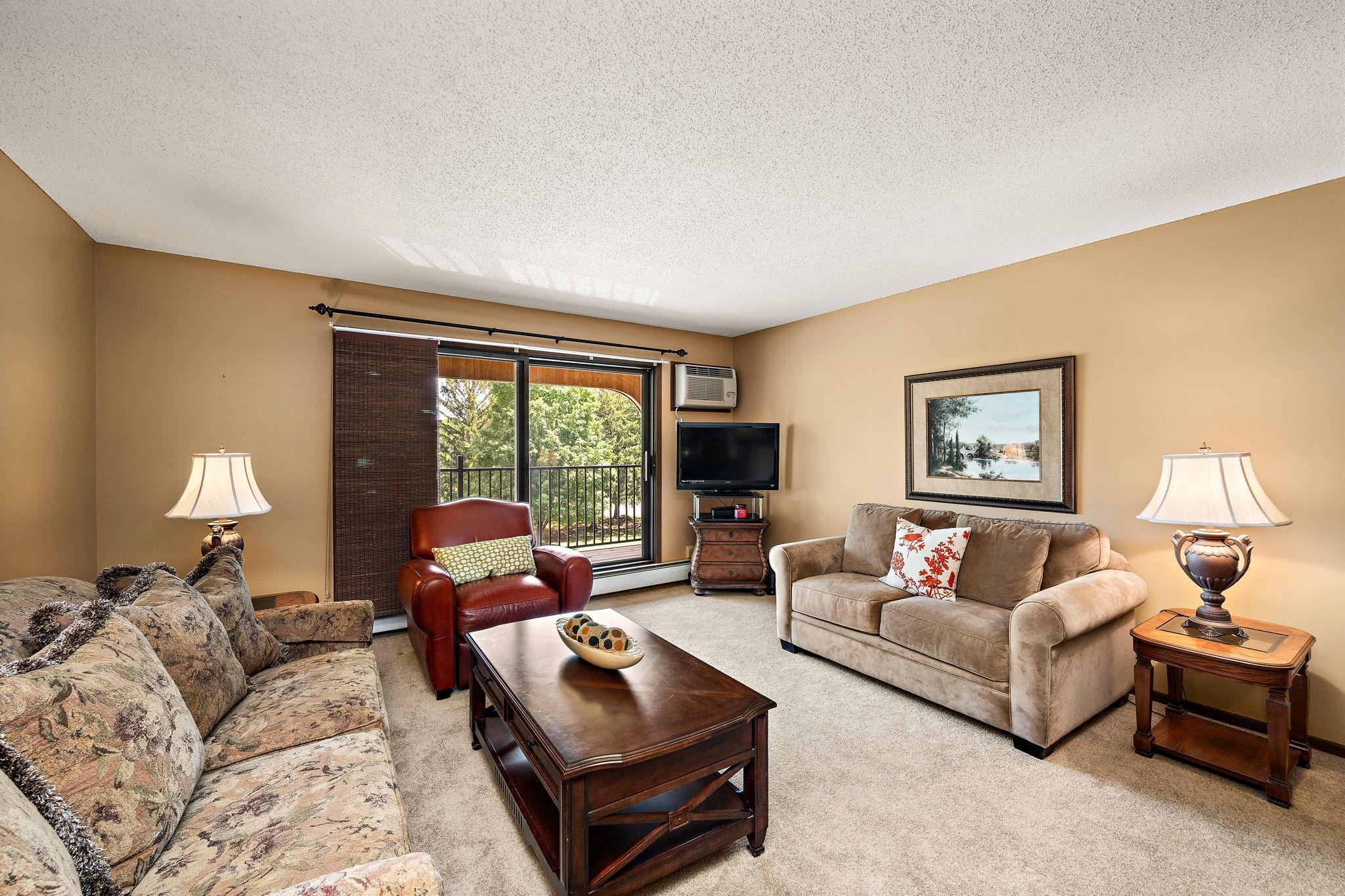 10451 Greenbrier Road, Unit 318 Minnetonka, MN 55305 - Photo 10 of 27