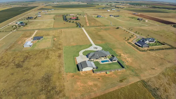 $1,877,000 | 8216 East County Road 6100, Idalou, TX 79329
