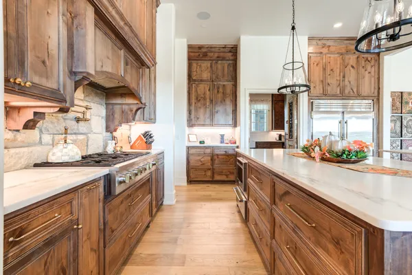 a house view with a outdoor space