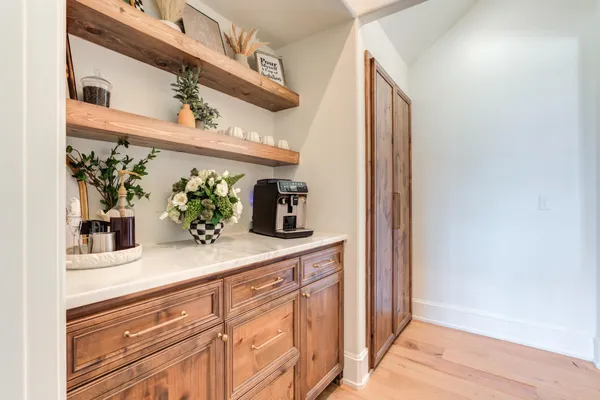 $1,877,000 | 8216 East County Road 6100, Idalou, TX 79329