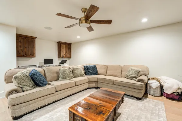 $1,877,000 | 8216 East County Road 6100, Idalou, TX 79329