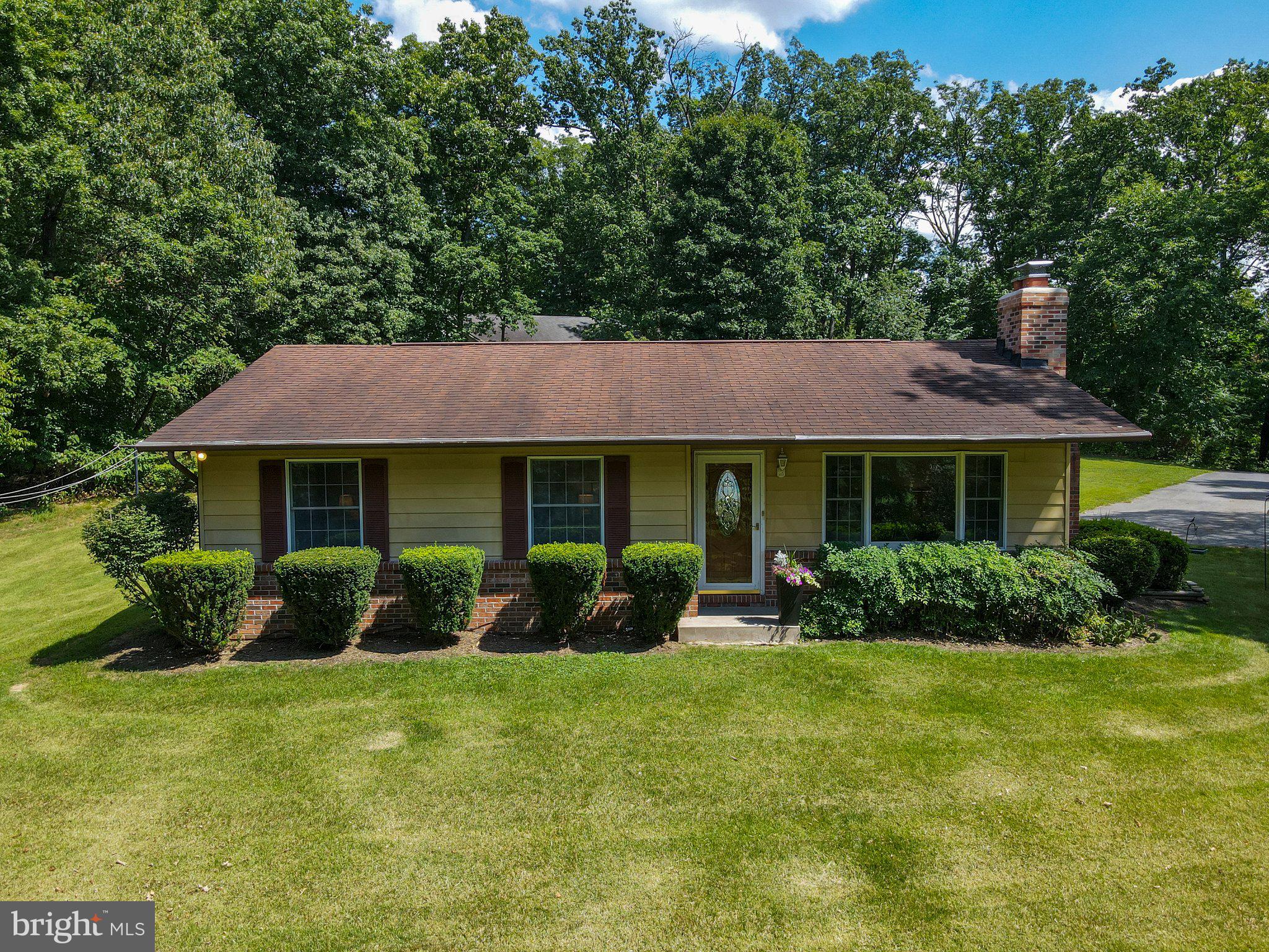 14102 Peddicord Road Mount Airy, MD 21771 - Photo 3 of 76 Gallery Image 3