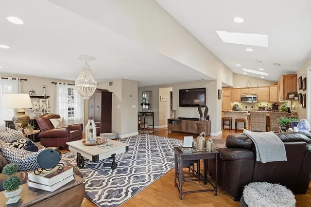 $1,050,000 | 30 Thetford Avenue, Braintree, MA 02184