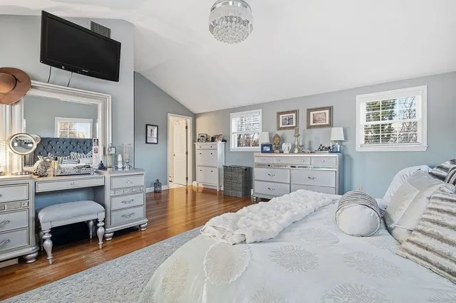 $1,050,000 | 30 Thetford Avenue, Braintree, MA 02184
