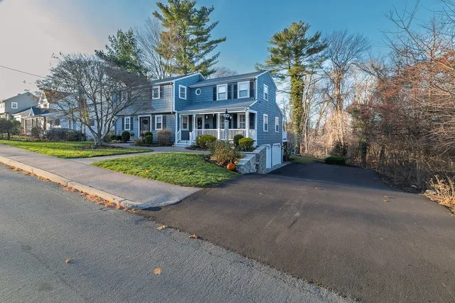 $1,050,000 | 30 Thetford Avenue, Braintree, MA 02184
