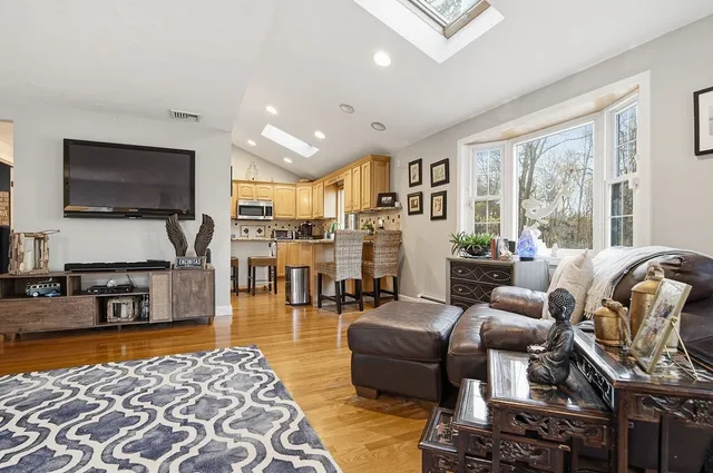 $1,050,000 | 30 Thetford Avenue, Braintree, MA 02184