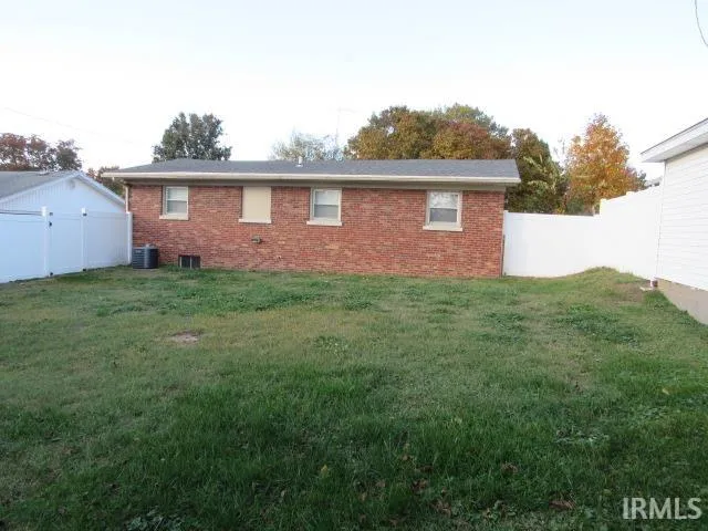$179,900 | 348 Audubon Drive, Mount Vernon, IN 47620