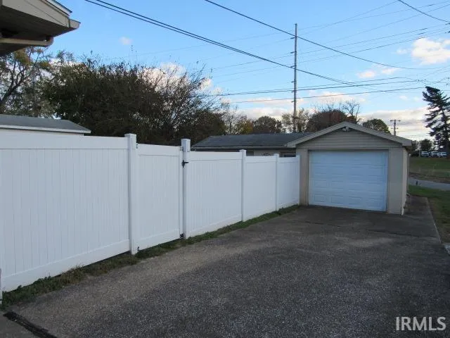 $179,900 | 348 Audubon Drive, Mount Vernon, IN 47620